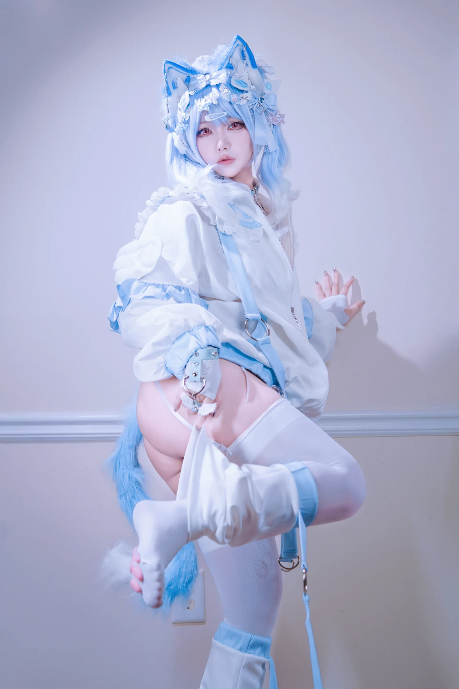 《狐洛洛子》照片写真资源合集下,包含水色猫猫头、 月之伊布等 13套 《狐洛洛子》照片写真资源合集下,包含水色猫猫头、 月之伊布等 13套