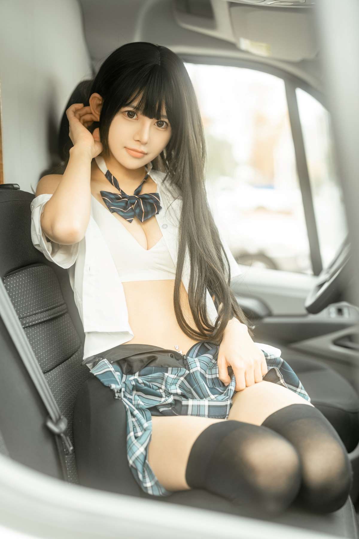 rua阮阮 最新cos白丝美腿福利 完整写真图包合集下载 15套