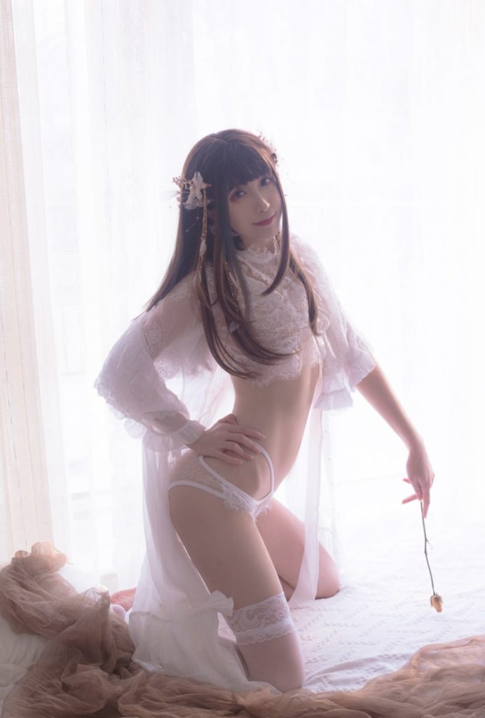 Sakiiii翎柒 微博coser白丝美腿福利写真图包合集下载