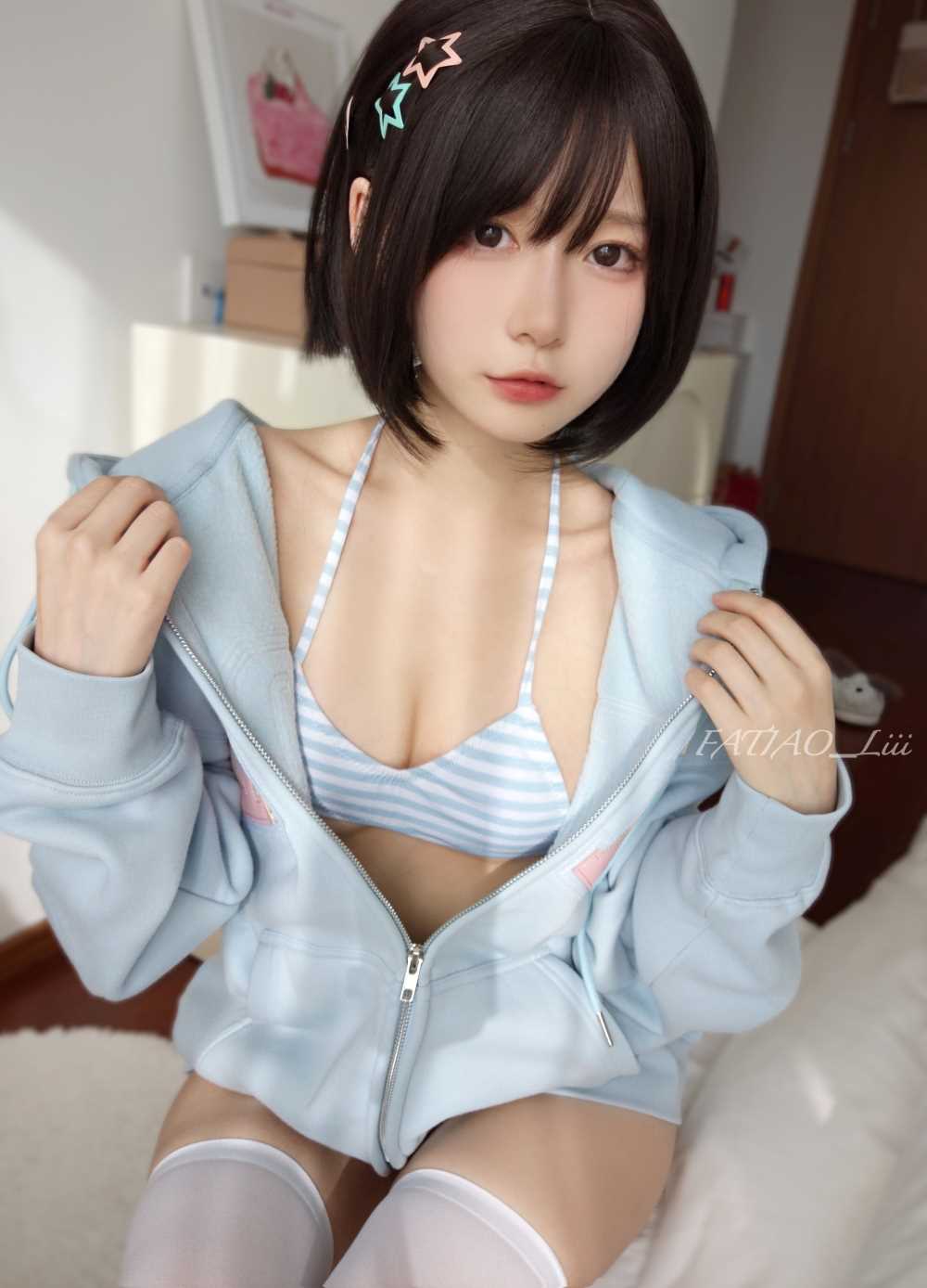 迷之呆梨(发条少女) 萝莉cos白丝制服诱惑 最新写真图集合集下载 109套