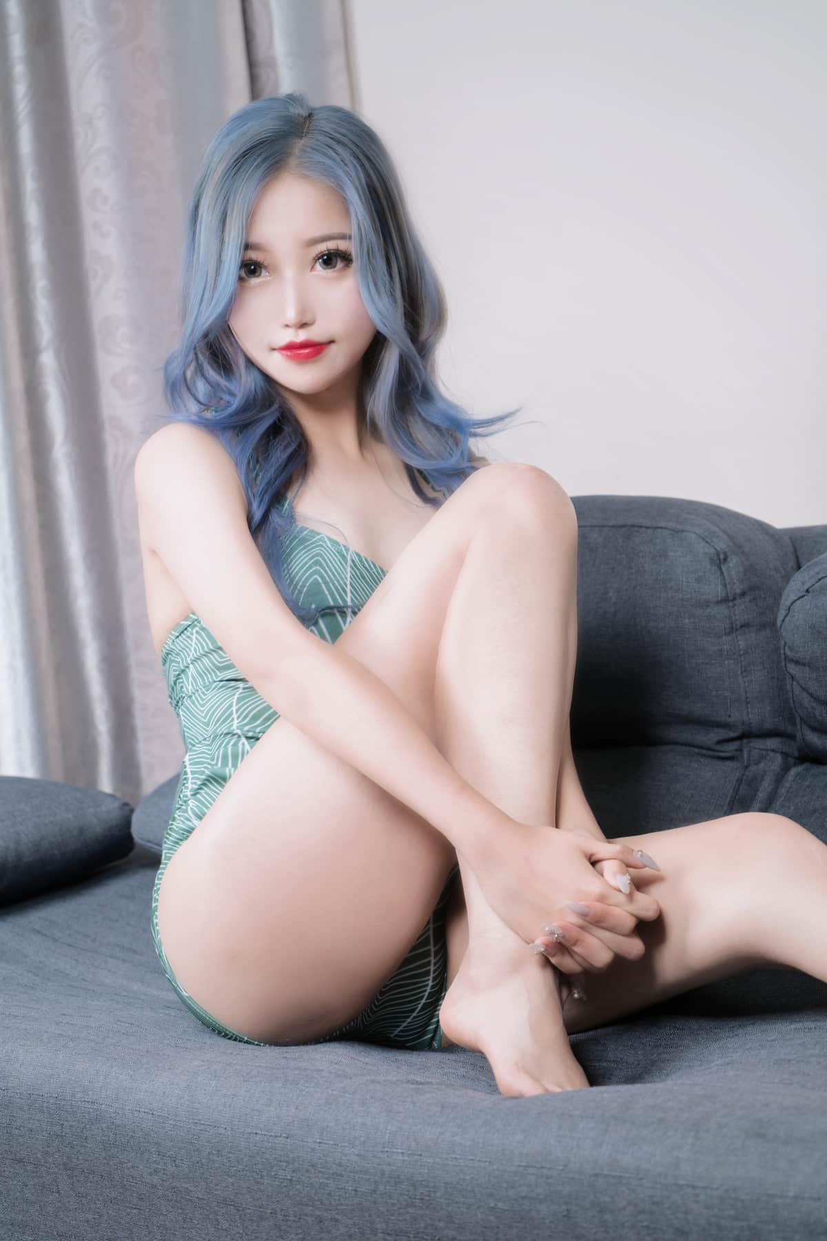 eloise软软 一个温暖的黄昏美女cos资源 写真图集合集下载 29套 eloise软软 一个温暖的黄昏美女cos资源 写真图集合集下载 29套