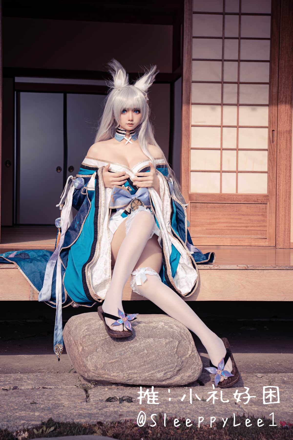 小礼好困 – 美女COS在线白丝美腿福利 写真资源合集下载 10套图