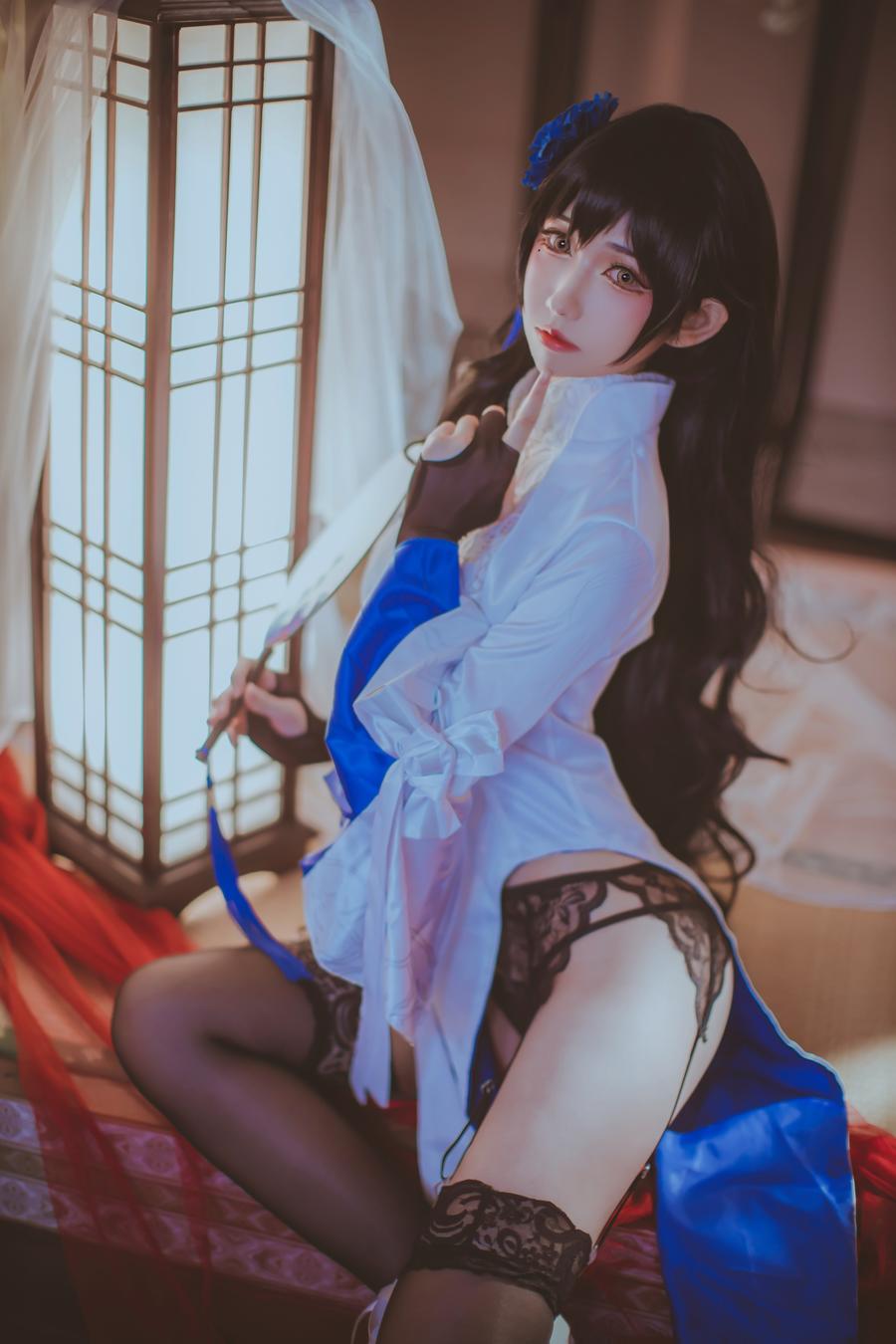 coser衣衣 微博coser制服诱惑写真图包合集下载