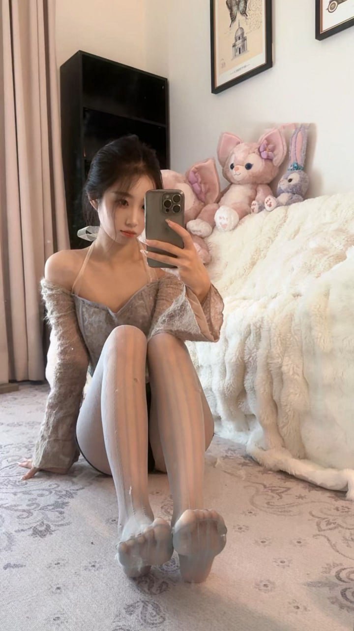 磨人小妖精 微密圈铁粉空间抖音御姐丝袜美足福利 写真图集合集下载