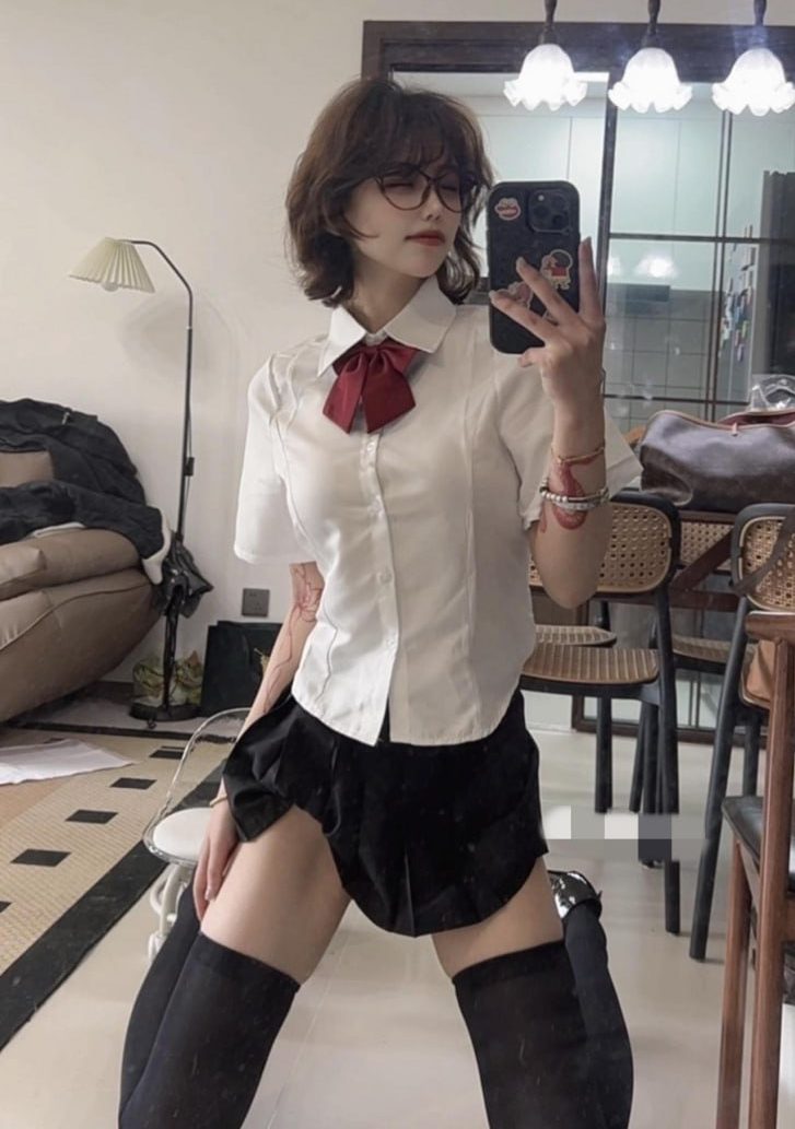 吞吞 微密圈抖音主播私房照福利 写真图片合集下载