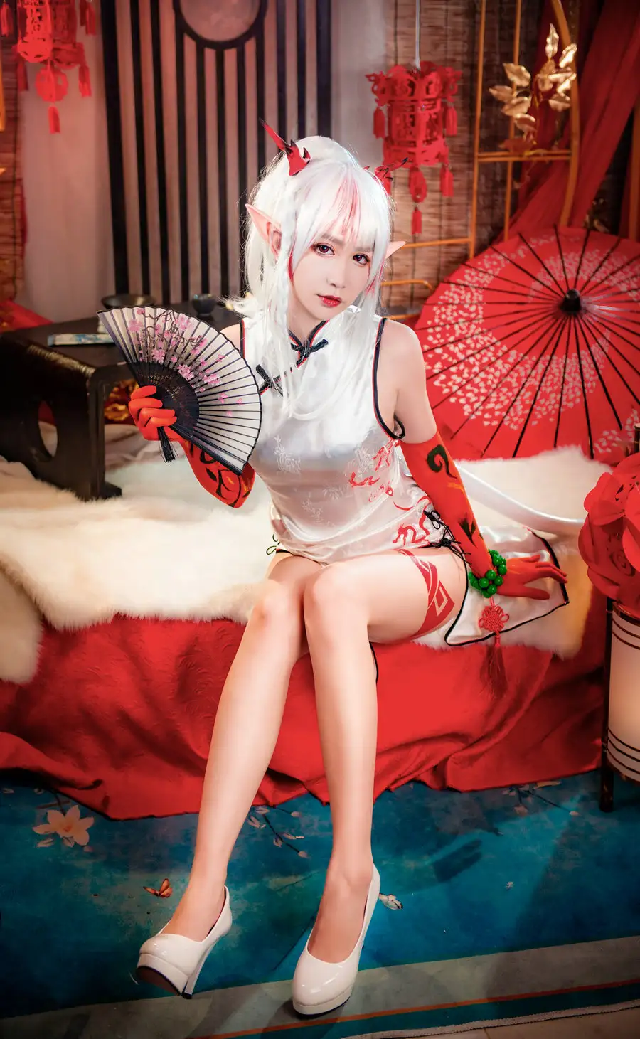 阮邑_Fairy Cos黑丝美腿福利写真图集合集下载