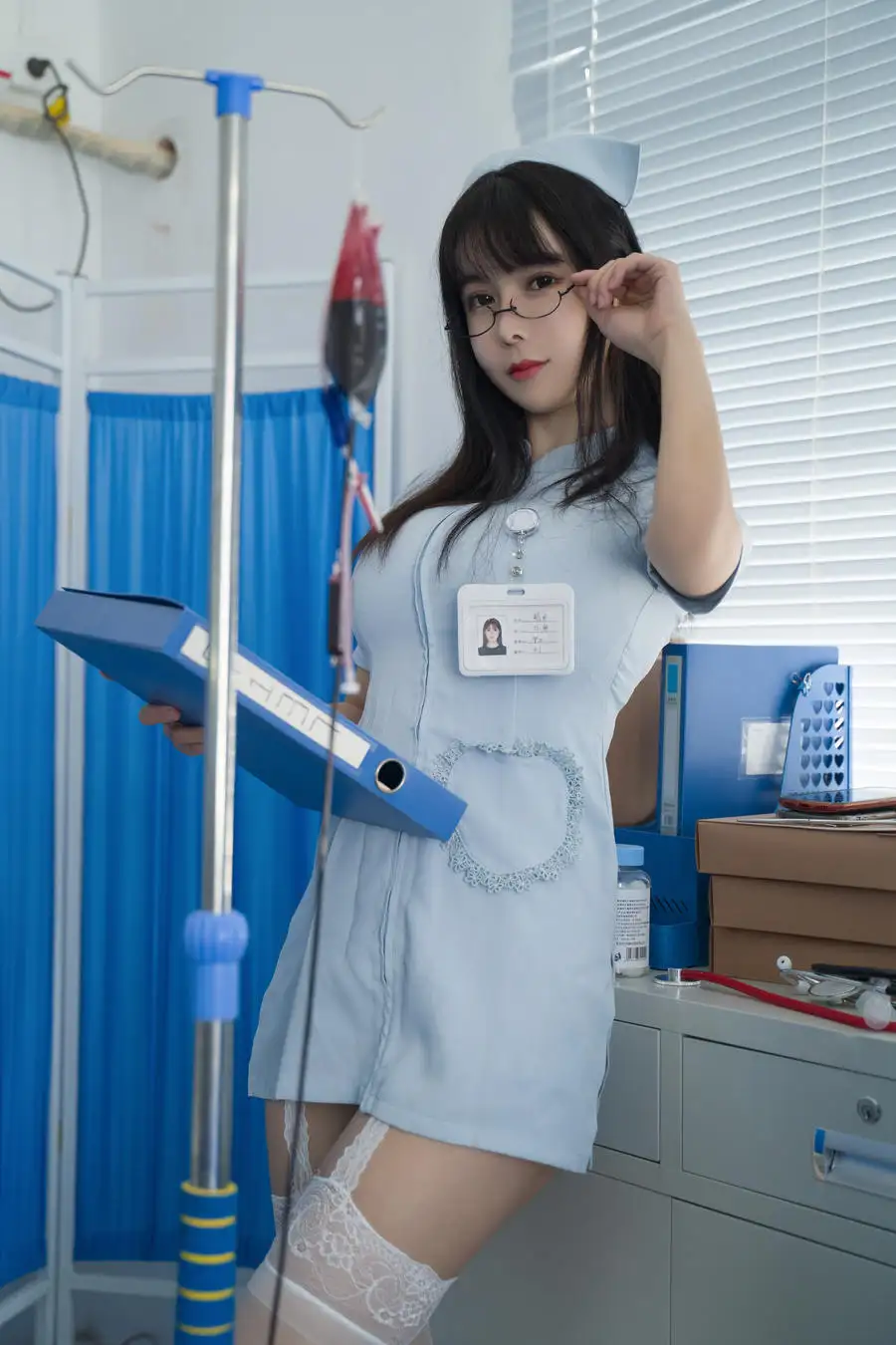 亚马逊鲶鱼 cos黑丝御姐写真图包合集下载