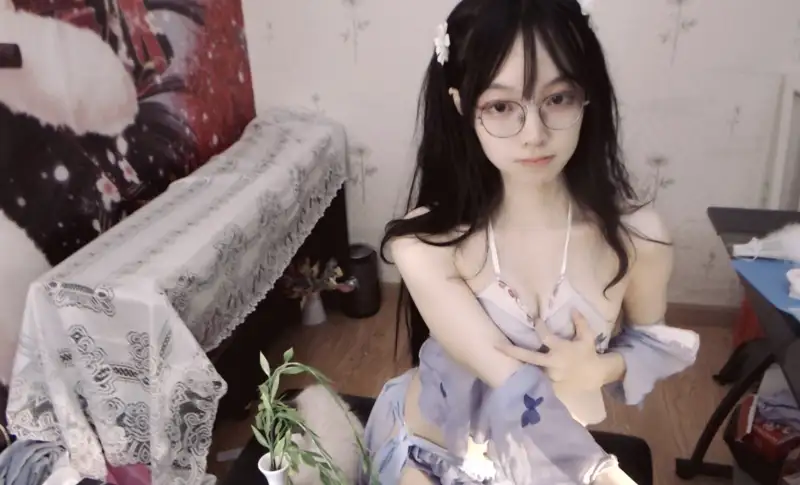 清月已经不困了 舰长福利定制写真图包资源合集下载