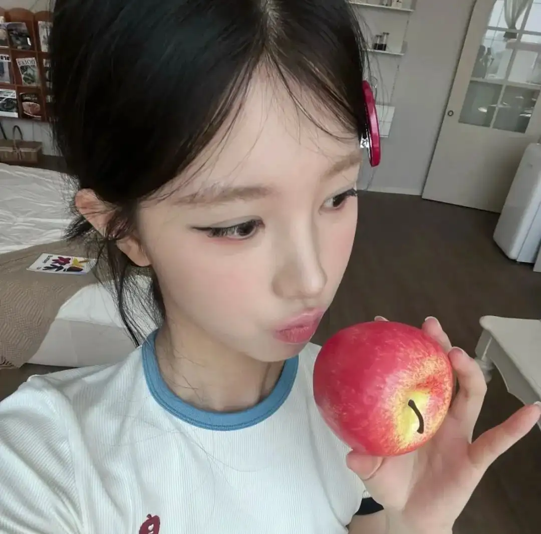 清新女生头像手机壁纸设计