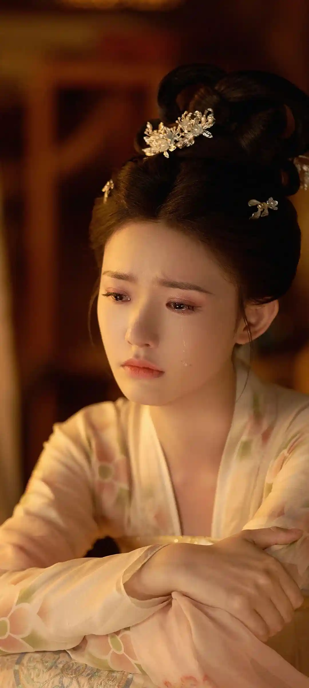 林允主题手机壁纸艺术作品展示