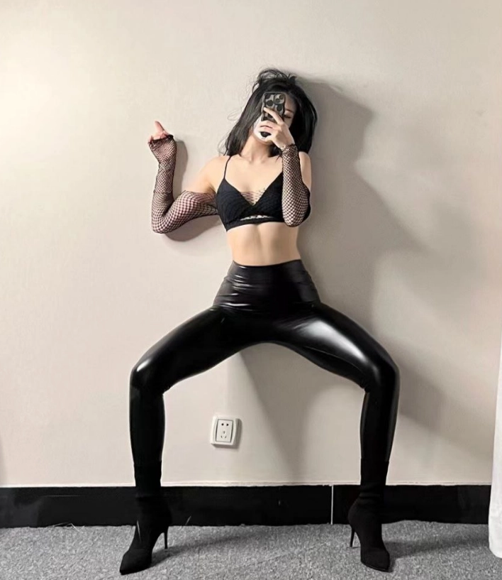 彭程程吖 微密圈美女写真套图合集