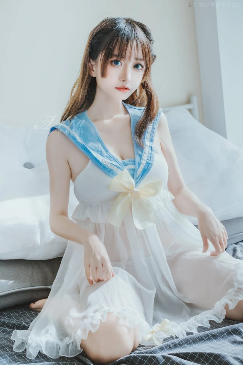 神本无尾 Cosplay写真资源合集下载