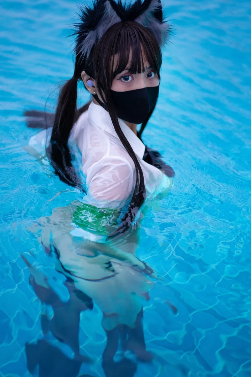 职业奶妈三水子 Cosplay私密写真资源合集下载